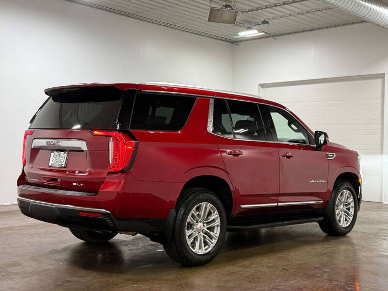 2023 GMC Yukon SLT