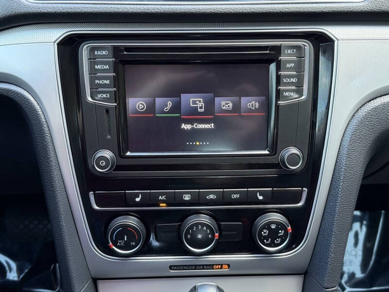 2019 Volkswagen Passat Wolfsburg