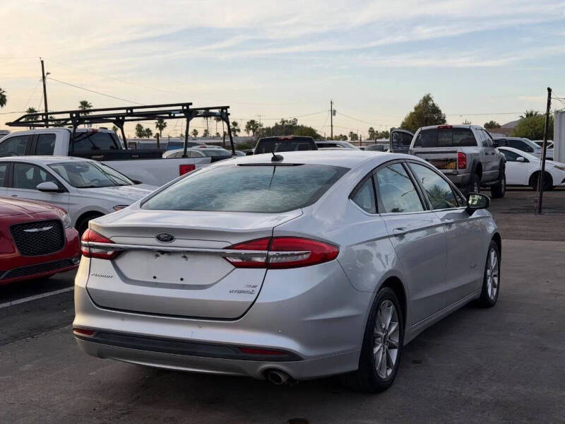 2017 Ford Fusion Hybrid SE