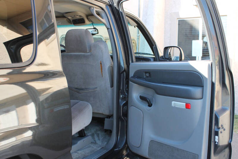 2003 GMC Yukon XL 1500 SLE