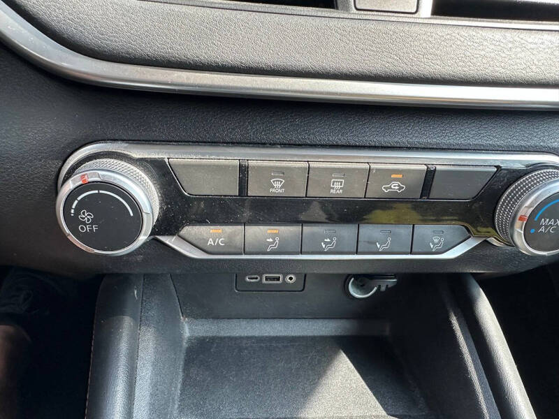 2020 Nissan Altima 2.5 SR