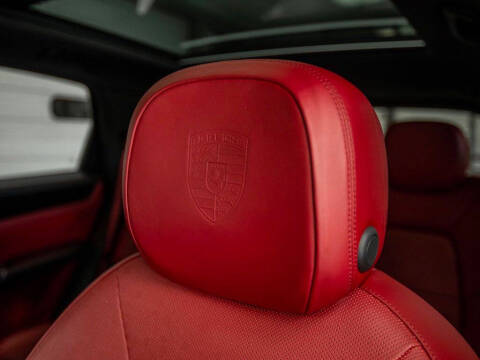 2020 Porsche Cayenne S