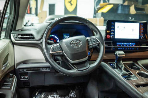 2023 Toyota Sienna XLE 7-Passenger