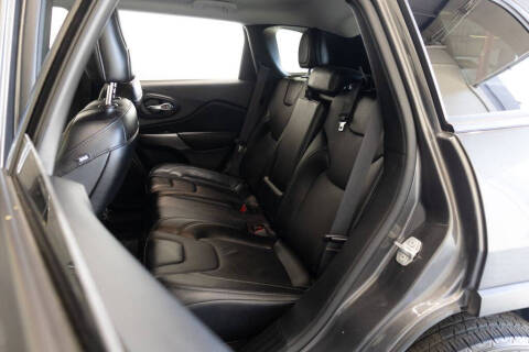 2022 Jeep Cherokee Latitude Lux