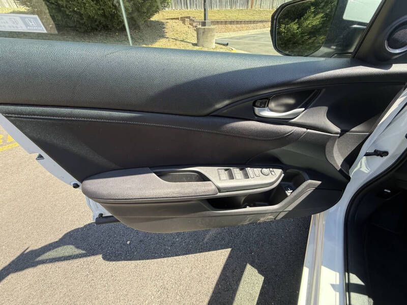 2019 Honda Insight LX