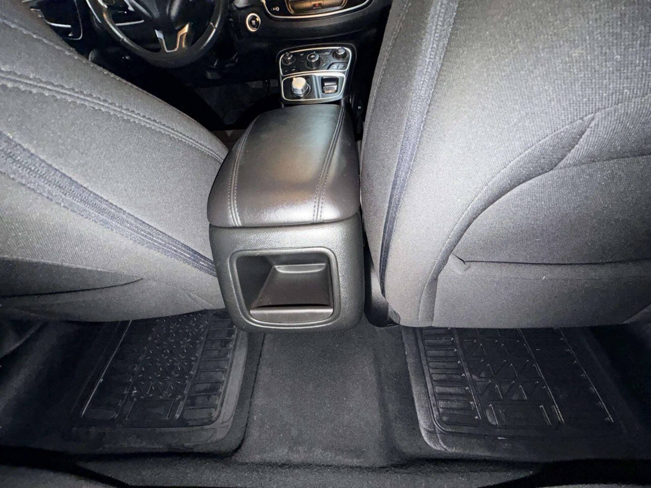 Chrysler20025
