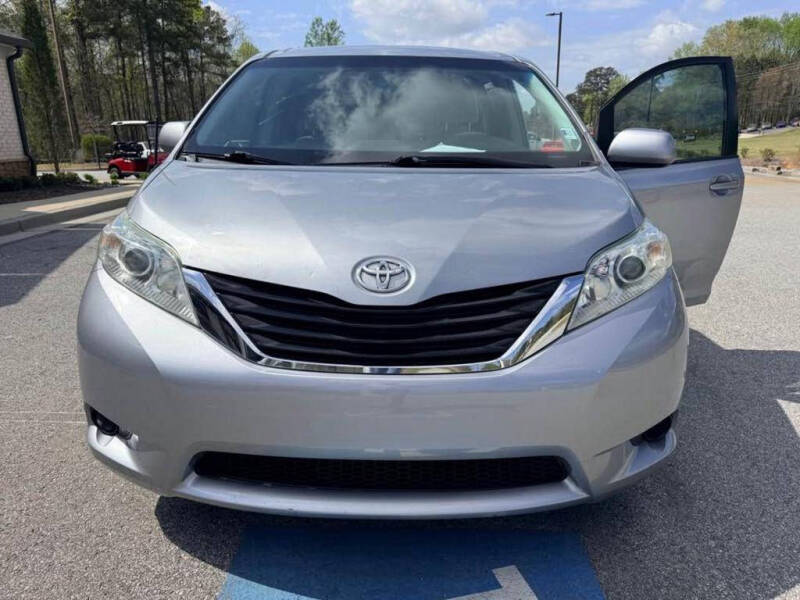 2011 Toyota Sienna