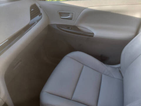 2016 Toyota Sienna XLE 8-Passenger