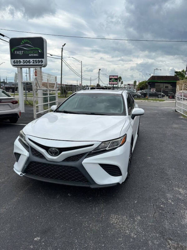 2019 Toyota Camry SE