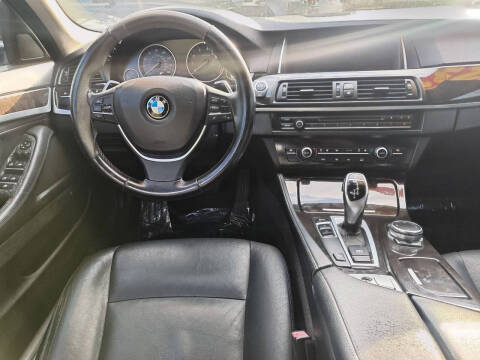 2016 BMW 5 Series 528i