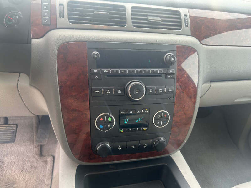 2012 Chevrolet Suburban LT