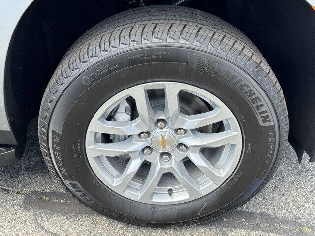 2024 Chevrolet Suburban LS