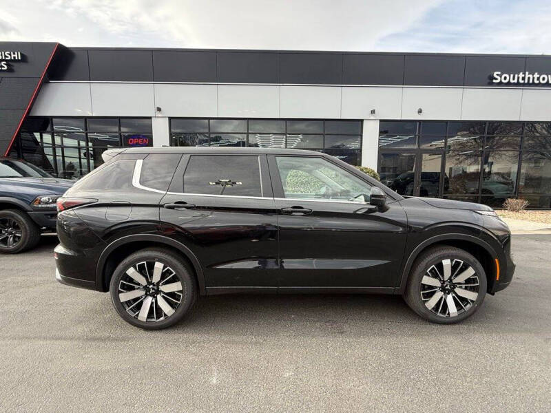 2026 Mitsubishi Outlander SE