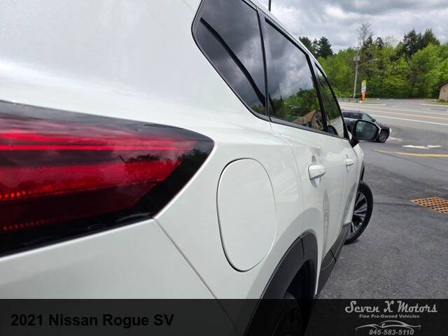 2021 Nissan Rogue SV