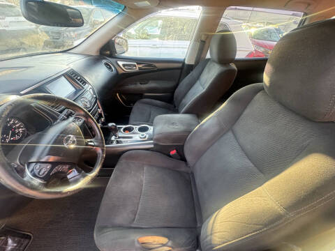 2015 Nissan Pathfinder SV