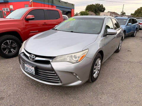 2015 Toyota Camry LE