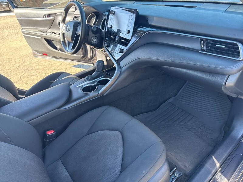 2024 Toyota Camry LE