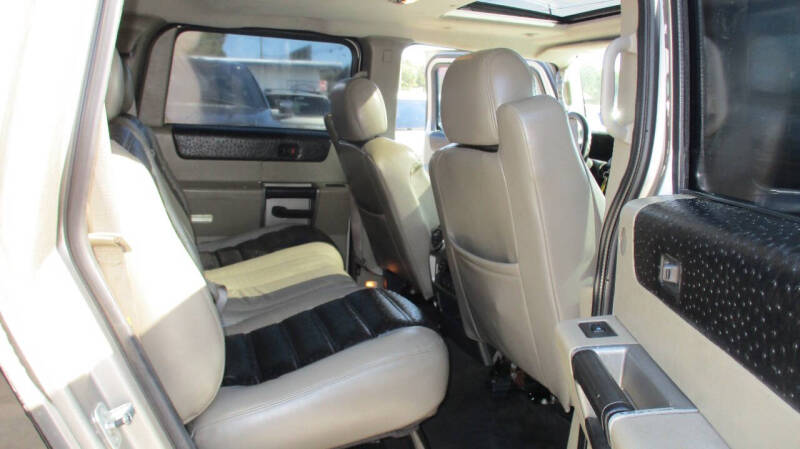 2003 HUMMER H2 Lux Series