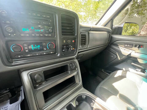 2004 GMC Sierra 2500HD SLT
