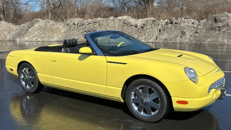 2002 Ford Thunderbird Deluxe