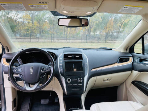 2016 Lincoln MKC Select