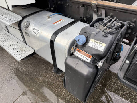 2022 Freightliner M2 106