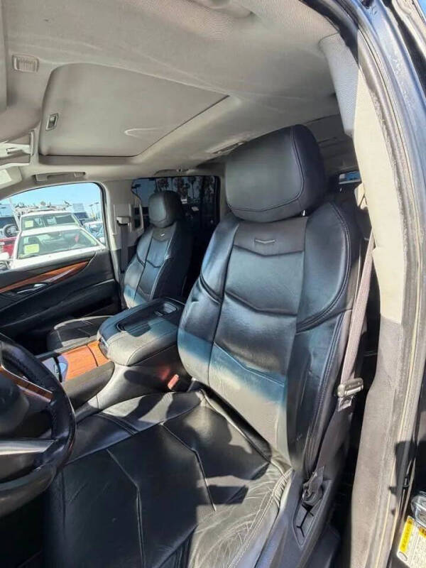 2015 Cadillac Escalade ESV Luxury