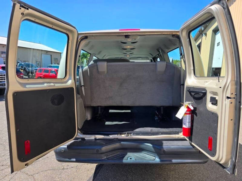 2012 Ford E-Series E-350 SD