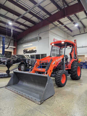 2021 Kubota M62  Tractor  Loader  Backhoe
