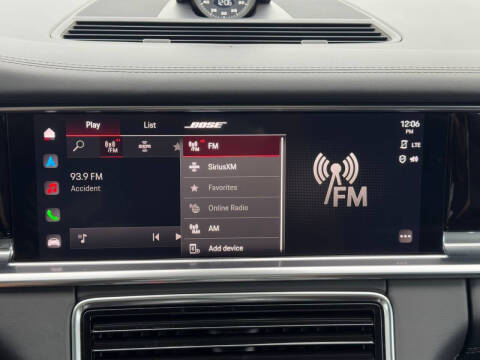 2022 Porsche Panamera 4S E-Hybrid