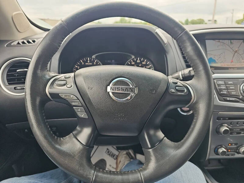 2017 Nissan Pathfinder