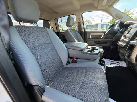2019 RAM 1500 Classic SLT