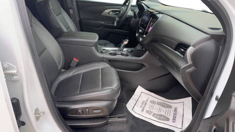 2022 Chevrolet Traverse LT Leather