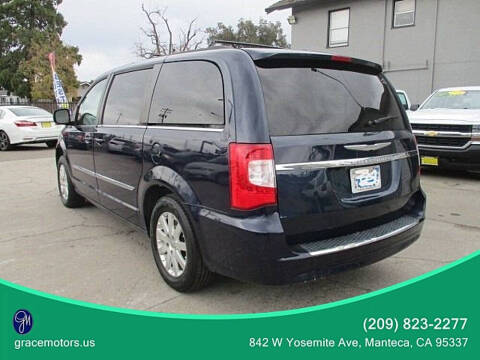 2014 Chrysler Town and Country Touring