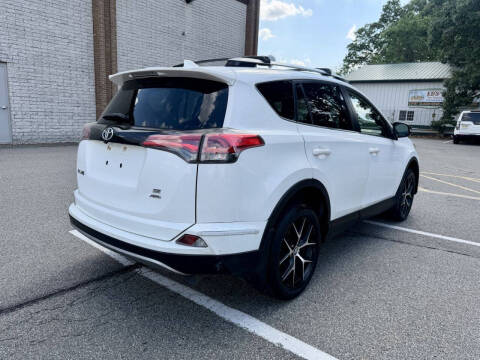2018 Toyota RAV4 SE