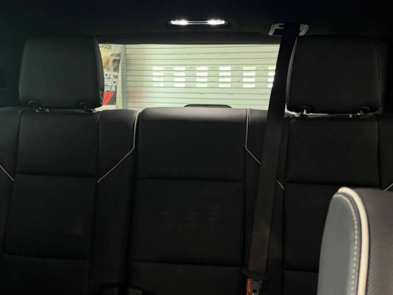 2025 Cadillac Escalade Premium Luxury