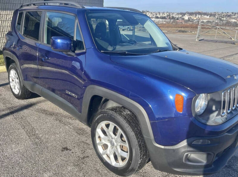 2016 Jeep Renegade Latitude's photo