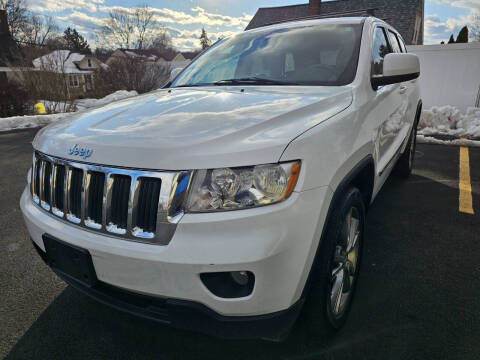 2013 Jeep Grand Cherokee for sale at AutoBay Ohio in Akron OH