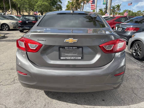 2017 Chevrolet Cruze LT Auto