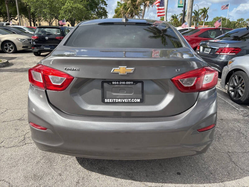 2017 Chevrolet Cruze LT Auto