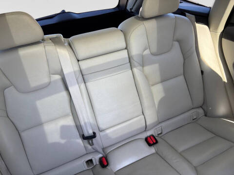 2018 Volvo XC60 T5 Momentum