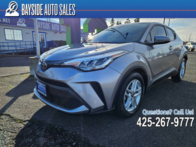 2020 Toyota C-HR LE's photo