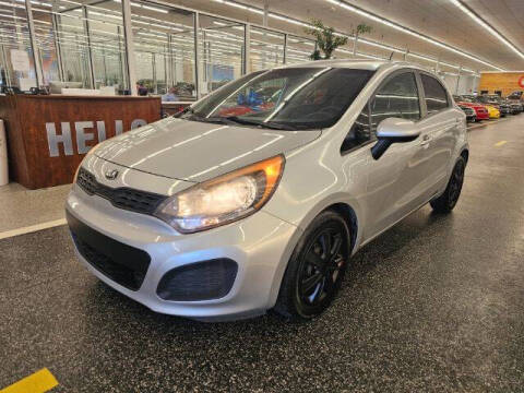 2015 Kia Rio 5-Door LX
