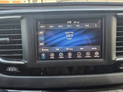 2020 Chrysler Voyager LXi