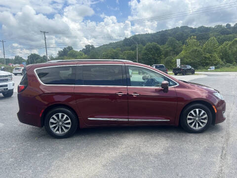 2020 Chrysler Pacifica Touring L Plus