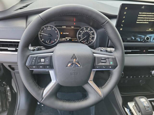 2026 Mitsubishi Outlander SE