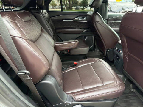 2025 Ford Explorer Platinum