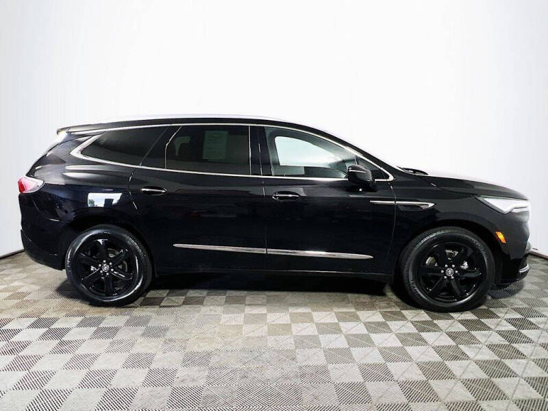 2024 Buick Enclave Essence