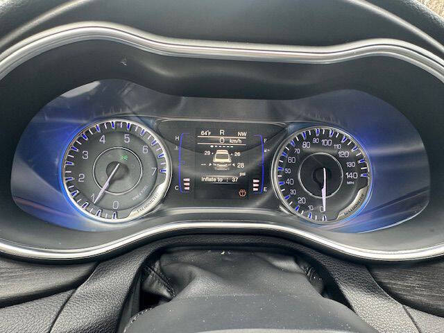 2016 Chrysler 200 Limited