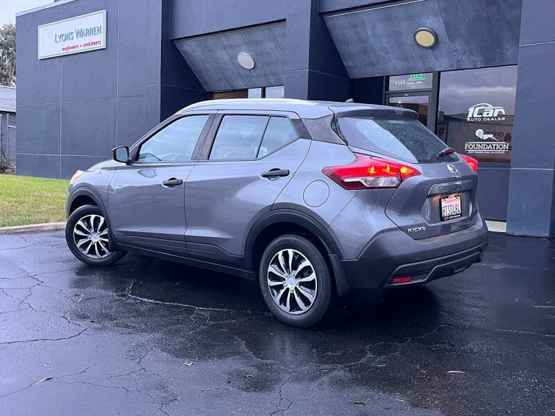 2019 Nissan Kicks S